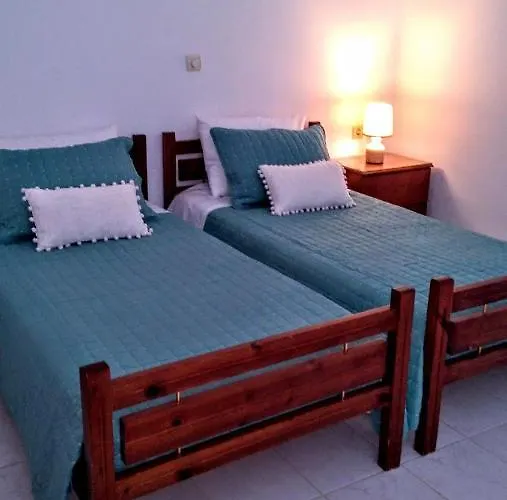 Captain George شقة سيمي