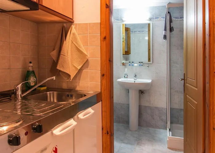 شقة Captain George سيمي