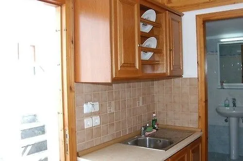 شقة Captain George سيمي